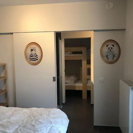 Hedendaags, Verzorgd Op Unieke Locatie Apartament