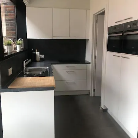Apartment Hedendaags, Verzorgd Op Unieke Locatie *